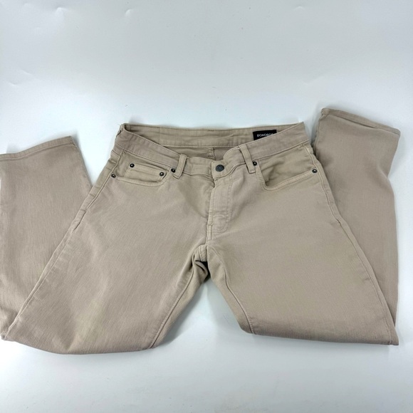 Bonobos Lightweight Strength Jeans for Men - Picture 4 of 8